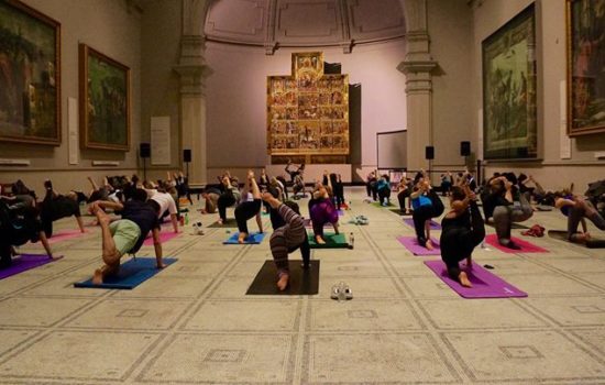 yoga arte museo