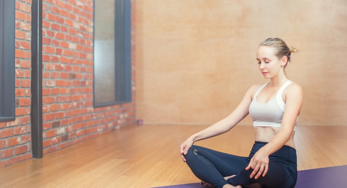 postura meditativa mindfulness immaginale