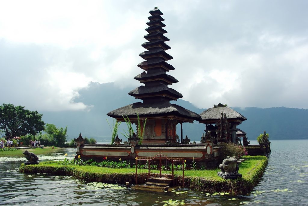 Bali Selene Calloni