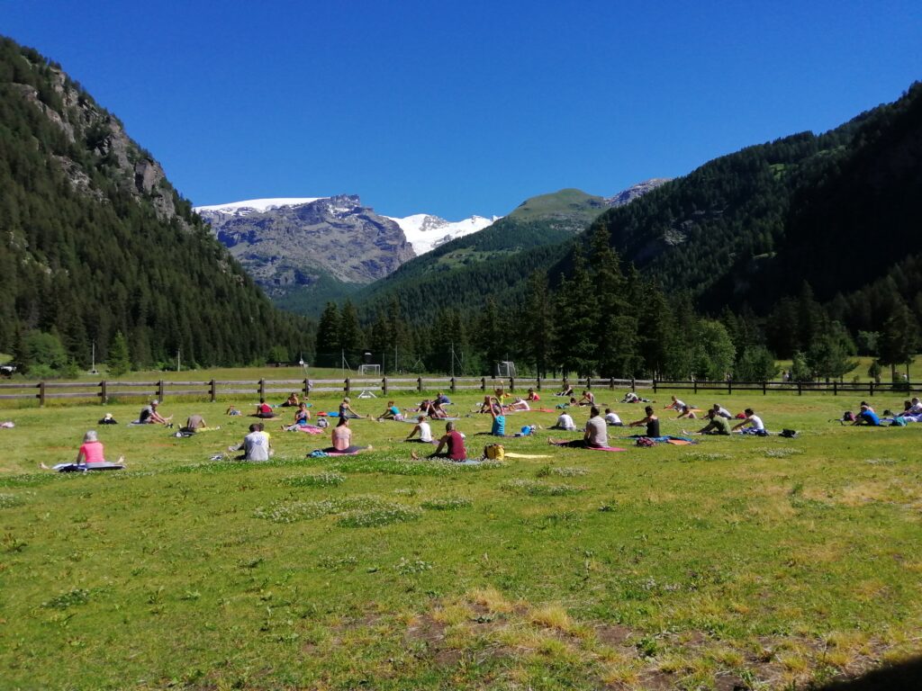 11-12 giugno a Champoluc - primo weekend degli Yoga Mountain Days 2022